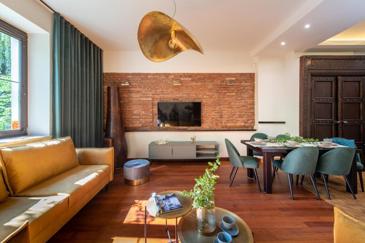 Three-Bedroom Luxury Apartment Sauna 1 Odona Bujwida Street